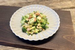 Broccolisalat